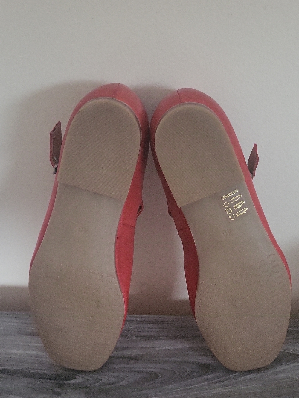 Miz Mooz Zahara Red Leather Mary Jane Flats Size 40 - Picture 8 of 12